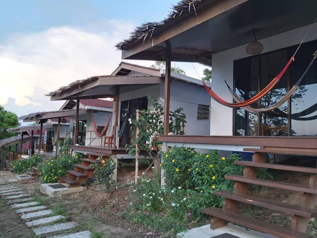 Bigfin beach resort Kota Belud Exterior foto